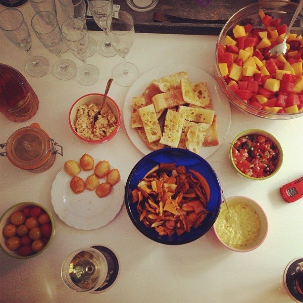 19. Indoor picknick
