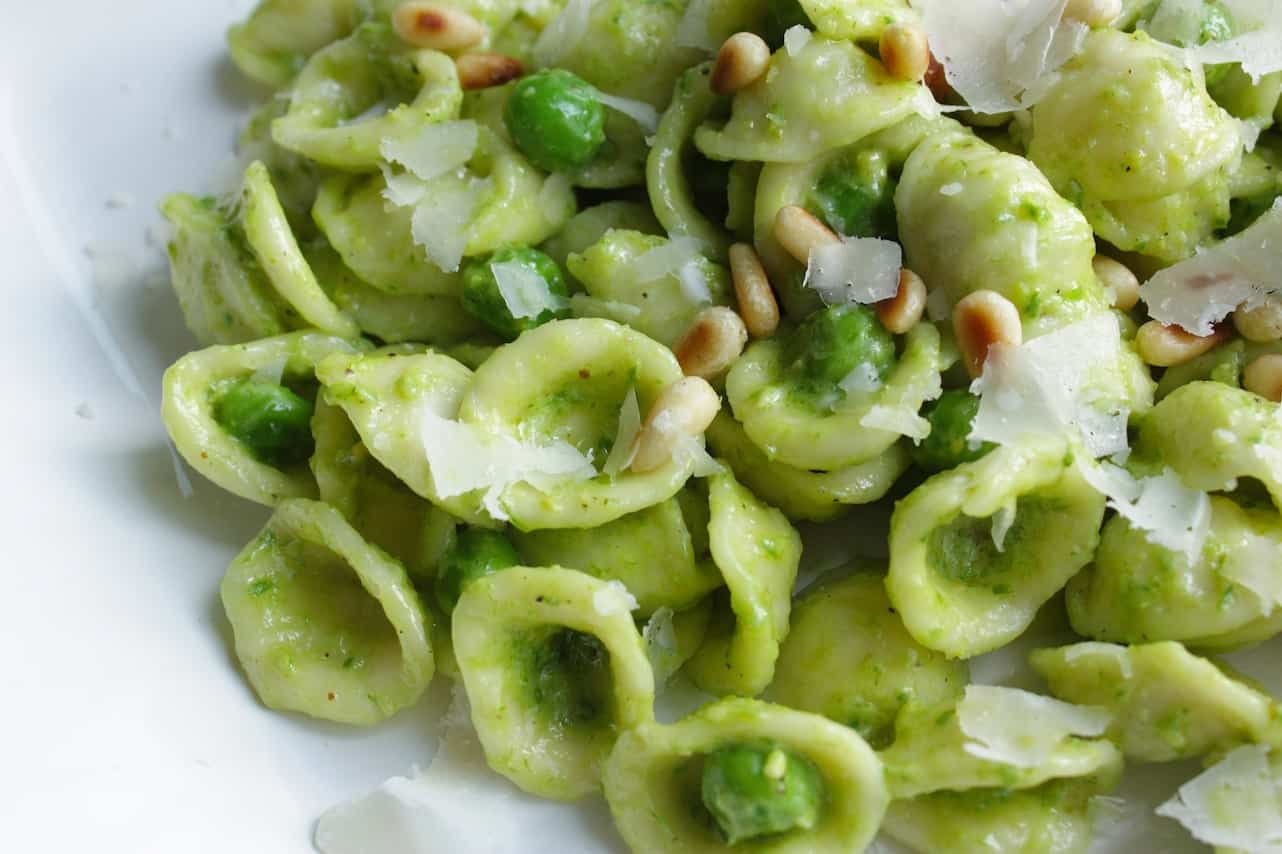 Francesca-Kookt_orecchiette-met-daslook-pesto-en-doperwten_1_uitgelicht