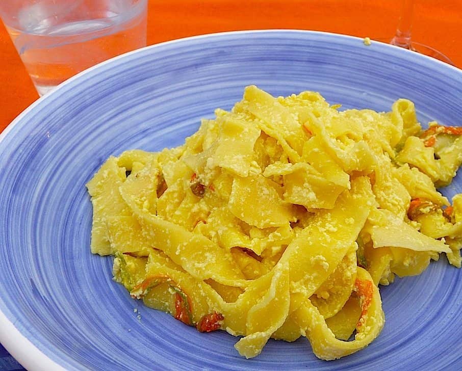 JUST AWAY_toscane_Verse tagliatelle