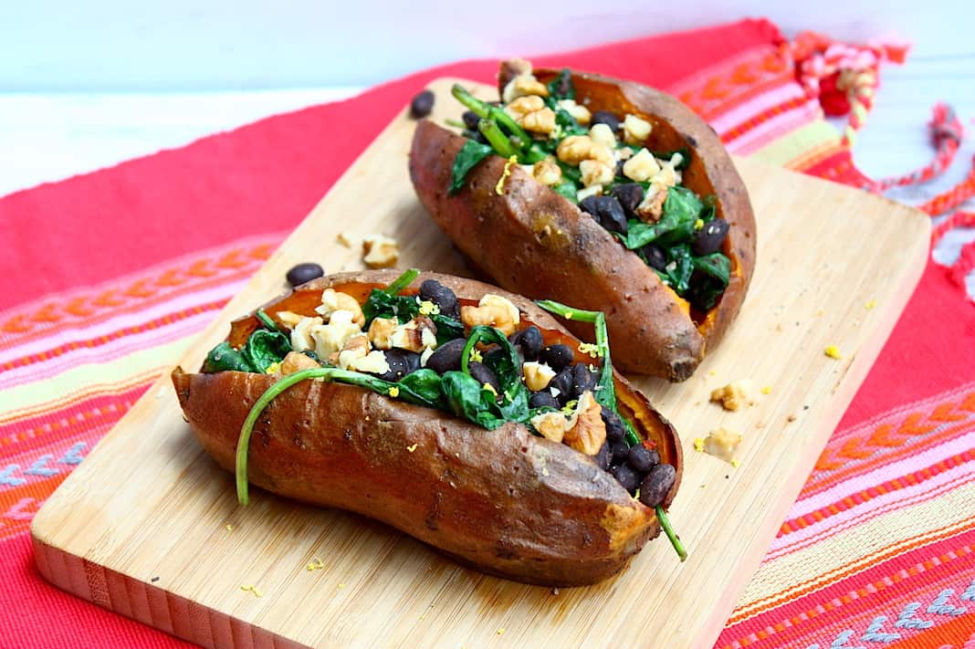 gepofte_zoete_aardappel_met_bonen_en_spinazie_1