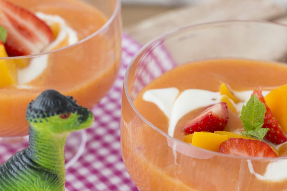 toetsoepje van aardbei en mango