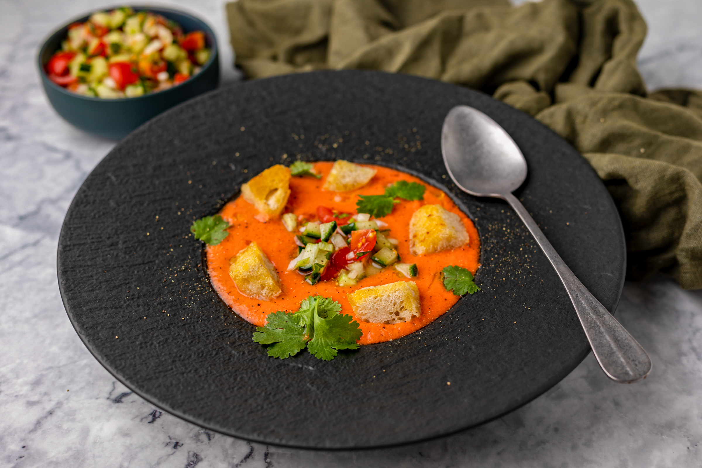 gazpacho met tabasco en knoflookcroutons 1