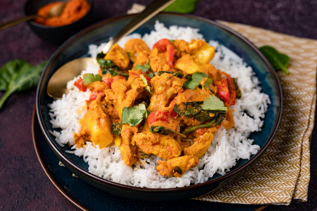 snelle tandoori curry met kip bloemkool en spinazie 1