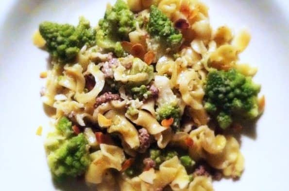 5x echt herfst_recepten_pasta-met-romanesco-runderworst-en-room
