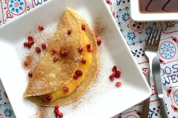 Alpro-amandelpannenkoeken-met-fruitmousse_1_uitgelicht2