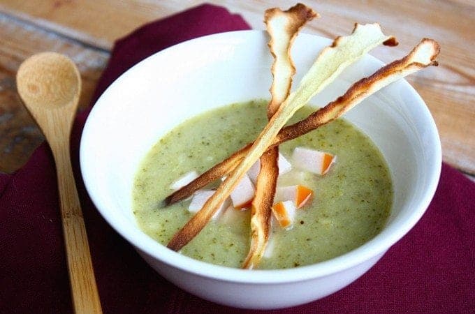 Broccoli_pastinaaksoep_gerookte_kip_3-680x450