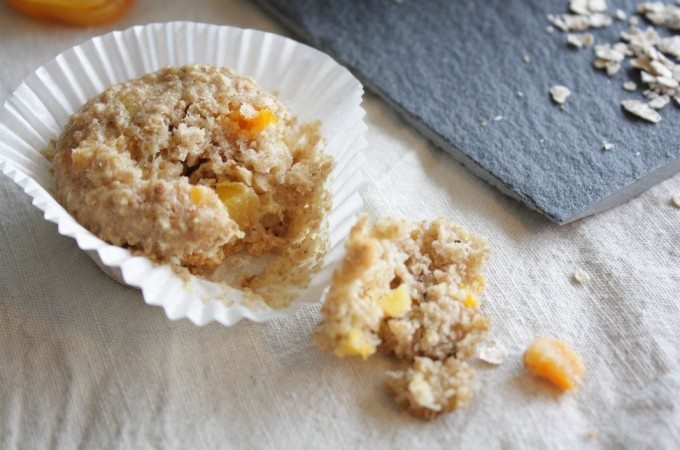Francesca-Kookt_havermout-muffins-met-abrikozen_1_uitgelicht-680x450