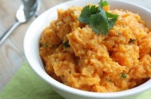Francesca-Kookt_zoete-aardappelpuree-met-koriander_1_uitgelicht-680x450