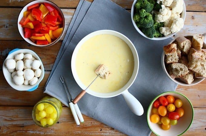 Hoe_maak_je_kaasfondue_1-680x450