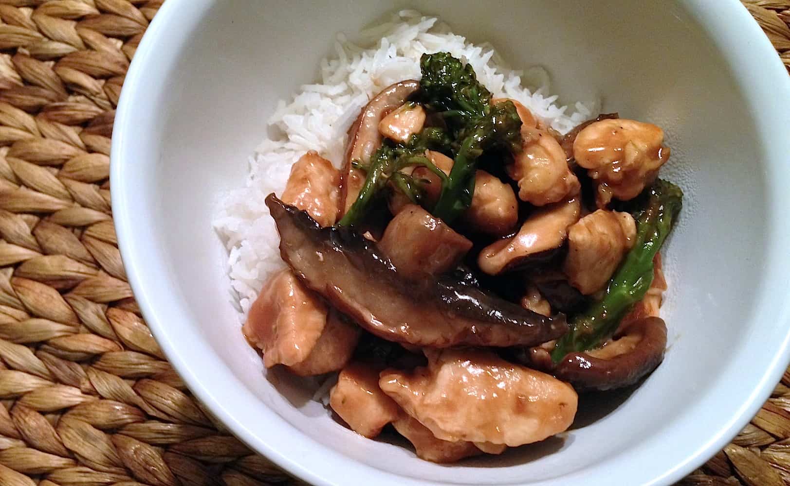Hoisin kip met broccoli en paddenstoelen_uitgelicht_1
