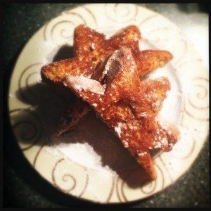 Pandoro toast met ricotta en frambozenjam
