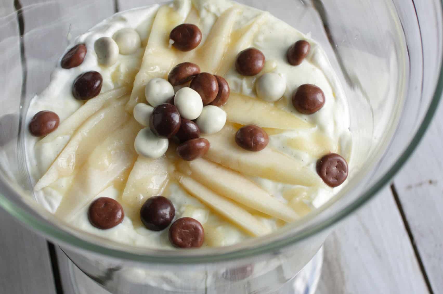 Pepernoten trifle met peer en gezouten boterkaramel_1