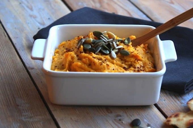 Pompoen-hummus_1_uitgelicht-680x450