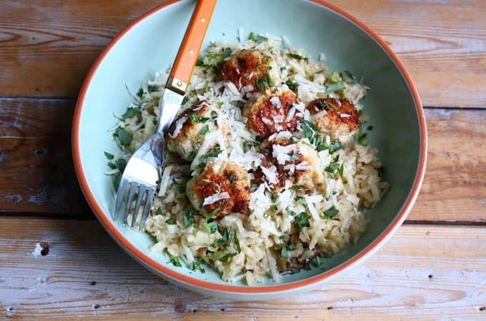 Risotto_met_kipgehaktballetjes_en_dragon_1-680x450