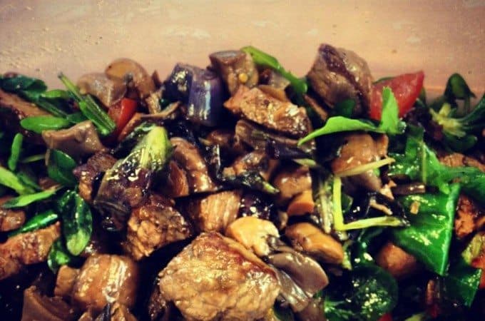 Salade-biefstuk-paddenstoelen-680x450