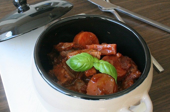 bo_goes_vegan_tempeh_stoofpotje_3-680x450