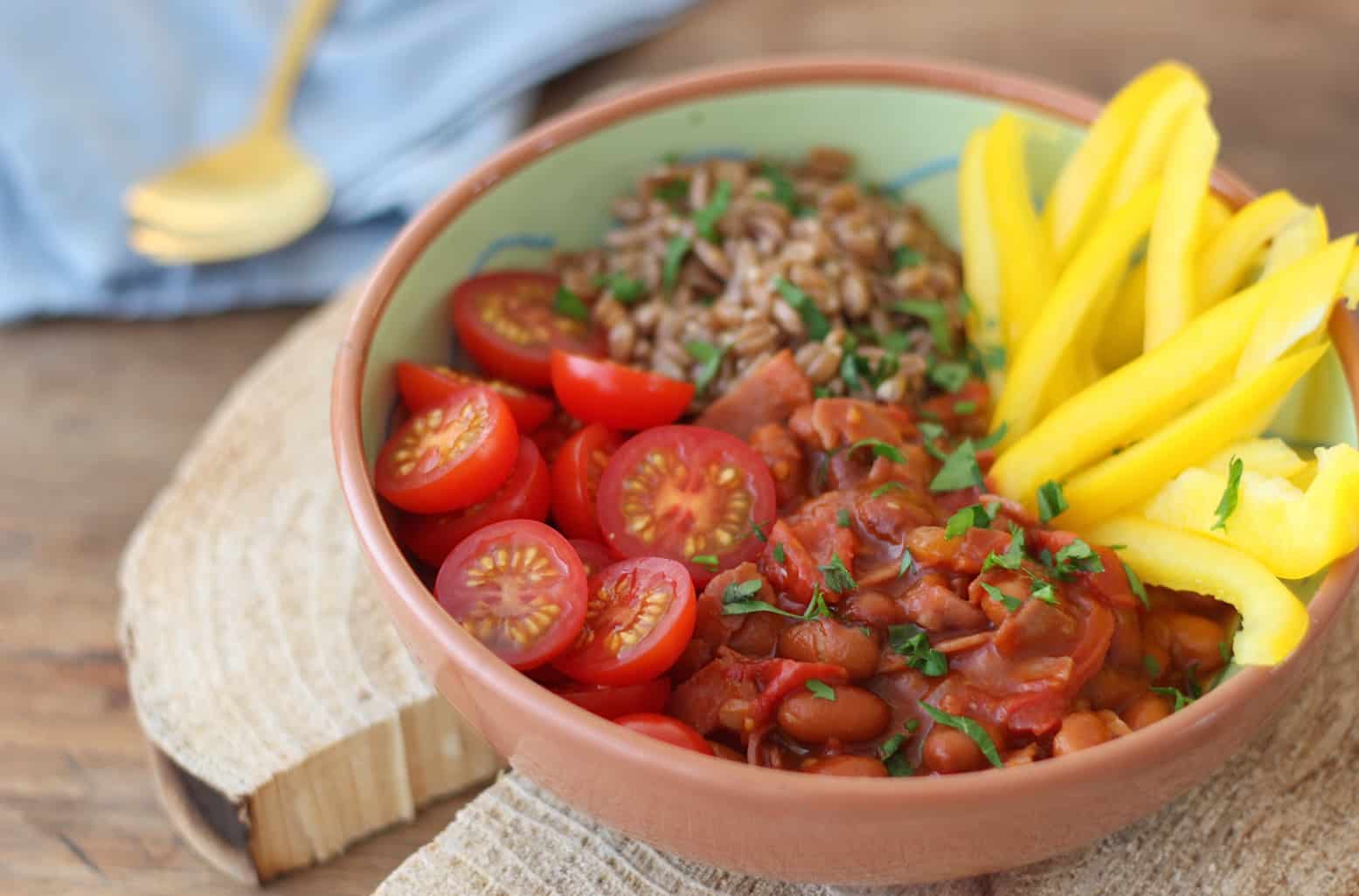 bruine-bonen-met-ras-el-hanout-en-spelt-1