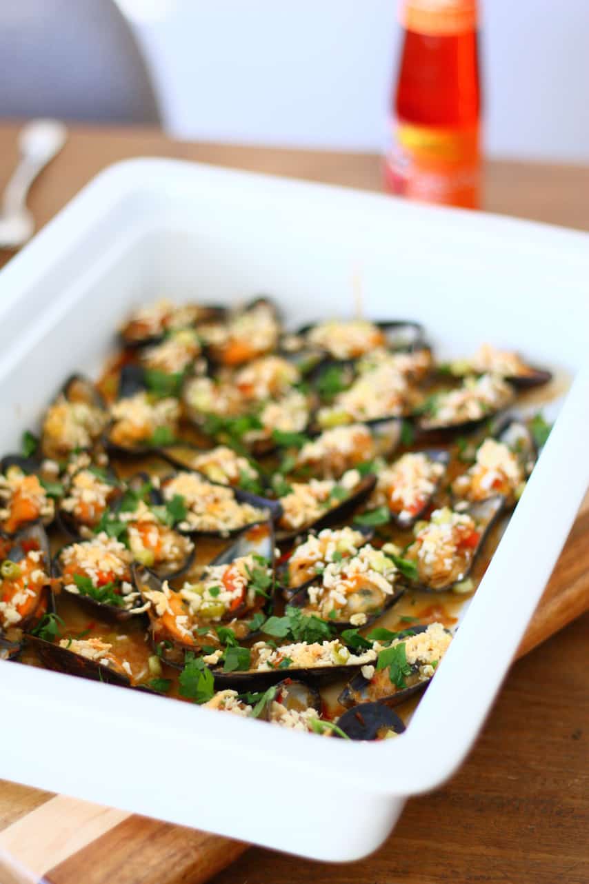 gegratineerde-mosselen-met-oestersaus-en-chili-3