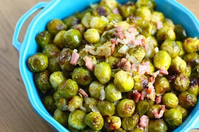 geroosterde-spruitjes-met-ui-en-bacon-1-680x450
