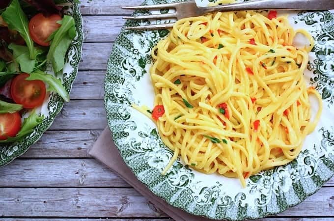 spaghetti_all_aglio_olio_e_peperoncino_1-680x450